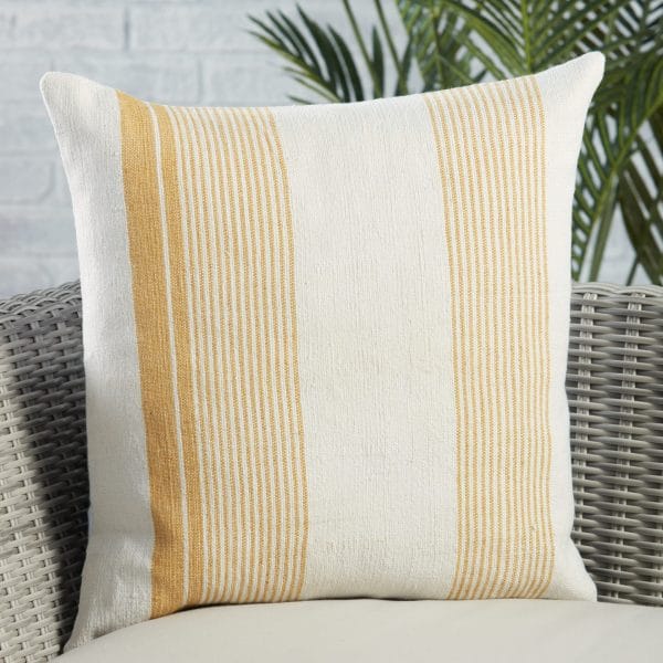 Parque Indoor/ Outdoor Striped Gold/ Ivory (20" Square)