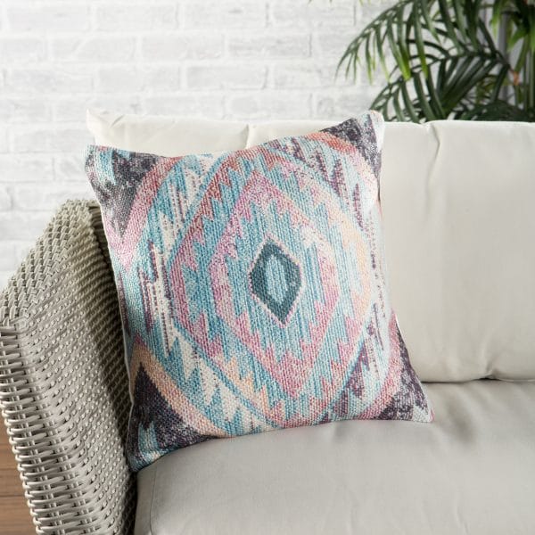 Nikki Chu by  Sinai Indoor/ Outdoor Tribal Blue/ Multicolor (18" Square)