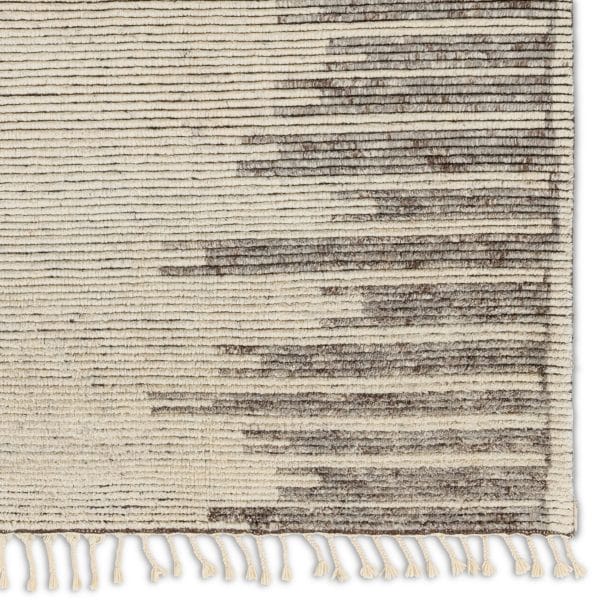 Patra Hand-Knotted Solid Cream/ Taupe Area Rug (5'X8')