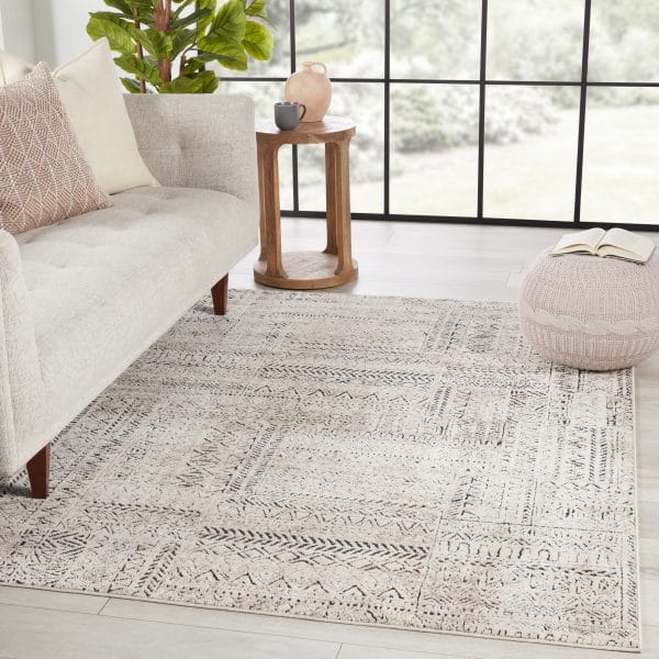 Vibe by  Cyler Tribal Cream/ Black Area Rug (5'3"X7'6")