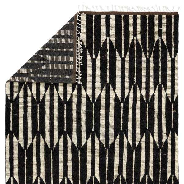Quest Hand-Knotted Geometric Dark Brown/ Ivory Area Rug (8'X10')