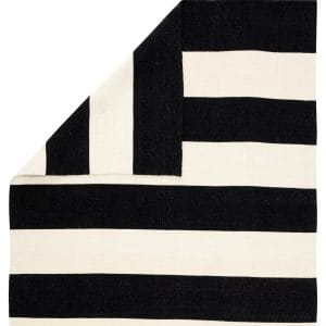 Remora Indoor/ Outdoor Striped Black/ Ivory Area Rug (2'X3')