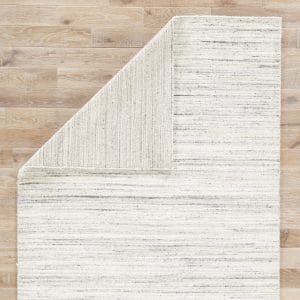 Vassa Handmade Solid White/ Gray Area Rug (5'X8')