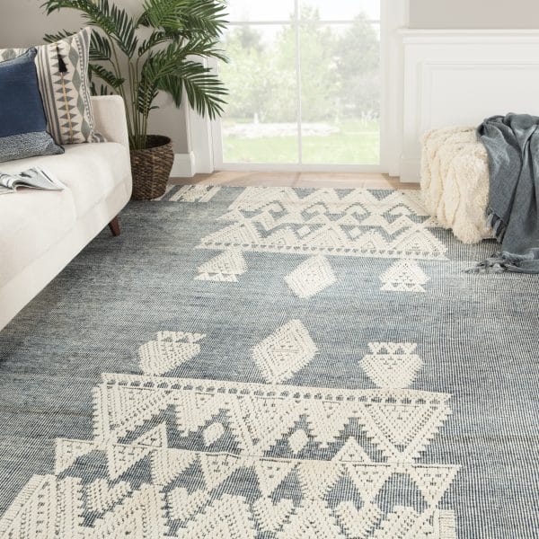 Torsby Hand-Knotted Tribal Blue/ Ivory Area Rug (5'X8')
