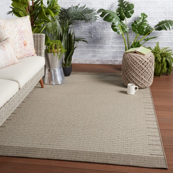 Vibe by  Poerava Indoor/ Outdoor Bordered Gray/ Taupe Runner Rug (2'6"X8')
