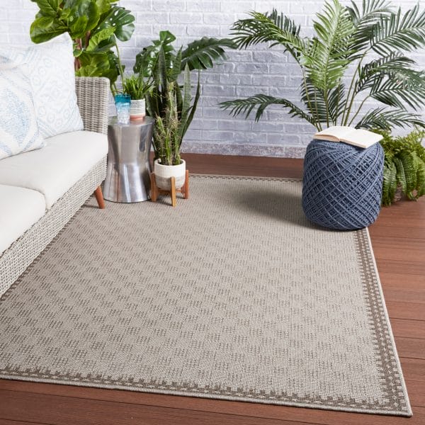 Vibe by  Tiare Indoor/ Outdoor Bordered Gray/ Taupe Runner Rug (2'6"X8')