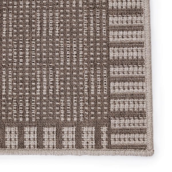 Vibe by  Iti Indoor/ Outdoor Bordered Taupe/ Gray Runner Rug (2'6"X8')
